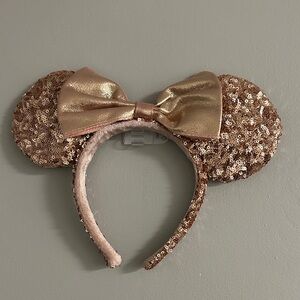 Rose Gold sequin Minnie Mouse Ears